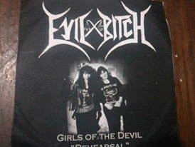 Evil Bitch : Girls of the Devil